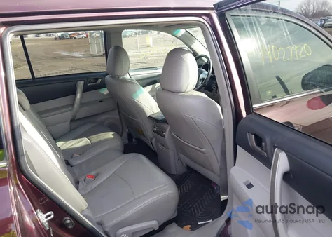 2011 Toyota Highlander Se V6 z USA, uszkodzony, nr VIN 5TDBK3EH4BS063119